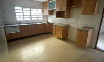 Imagem 3: Casa próximo a Estação