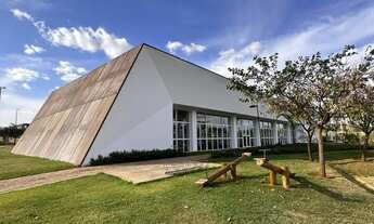 Imagem 2: Casa de condomínio térrea para venda com 240 metros quadrados com 3 quartos