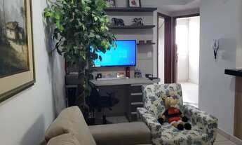 Imagem 3: Excelente apartamento, com armários, 47m² área privativa, sala, 02 quartos, AC, um vaga de