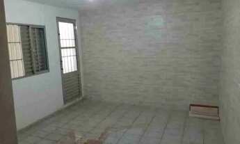 Imagem: Casa com 2 Quartos e 1 banheiro à Venda