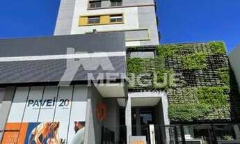 Imagem 2: Apartamento residencial com 3 dormitórios e 2 vagas à venda no bairro Farroupilha em Porto