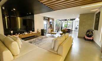 Imagem 2: SANTANA DE PARNAÍBA - Casa de Condomínio - ALPHAVILLE