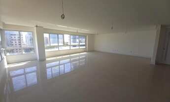 Imagem 3: Apartamento para Venda em Torres, Predial, 4 dormitórios, 4 suítes, 5 banheiros, 2 vagas