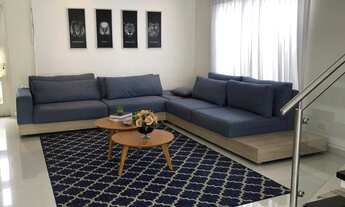 Imagem 6: Casa de condomínio para venda possui 260 metros quadrados com 4 quartos