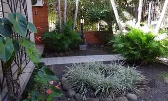 Imagem 5: À Venda uma casa, de três dormitórios e uma suíte, com garagem coberta, Bairro Jardim Sab