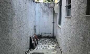 Imagem 6: Casa com 3 quartos, área externa e vaga para 4 carros