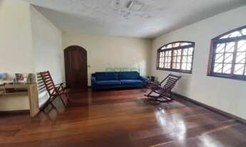 Imagem: CASA TÉRREA COM 3 DORMITÓRIOS SENDO 1