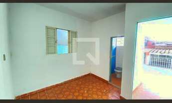 Imagem 3: Casa para Aluguel - Parque Bristol, 1 Quarto, 50 m2