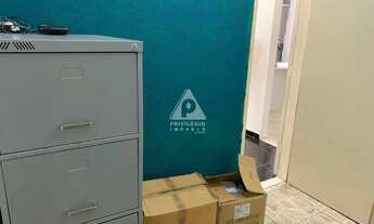 Imagem 6: Privilégio Imóveis vende: Excelente Sala Comercial com 2 ambientes mobiliada, com ar condi