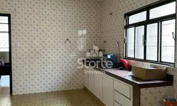 Imagem 3: Casa com 4 dormitórios para alugar, 180 m² por R$ 3.800/mês - Bom Jesus - Uberlândia/MG