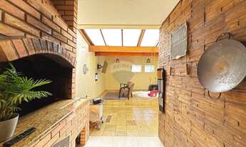 Imagem 7: Casa com 4 dormitórios, sendo duas suítes, 120m² privativos, espaço gourmet, spa com hidro