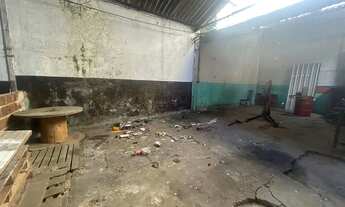 Imagem 4: Galpão para aluguel possui 460 metros quadrados em Ramos - Rio de Janeiro - RJ