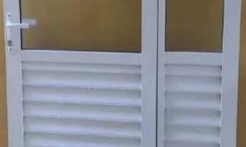 Imagem: Porta de alumínio Branco