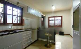 Imagem 4: Casa ampla com 4 quartos e piscina no Jardim Planalto