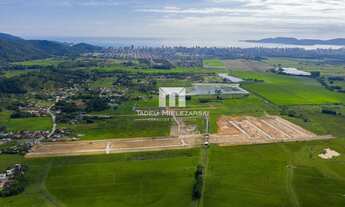 Imagem: Terreno em Loteamento em Itapema!