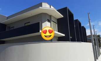 Imagem: Sobrado novo Esquina Bairro Costa e silva,2suítes,2