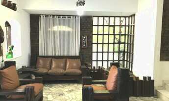 Imagem 7: Casa de 358 metros quadrados no bairro Candeal com 4 quartos