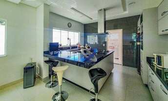 Imagem 3: Sobrado com 3 dormitórios à venda, 342 m² por R$ 2.100.000,00 - Condomínio Residencial Jag