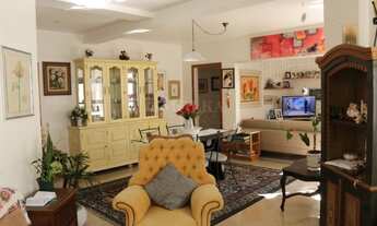 Imagem 2: Apartamento Amplo com 4 quartos, sendo um 1 suíte, no Centro de Florianópolis