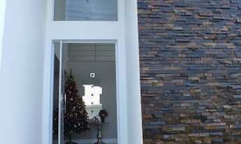 Imagem 4: Casa Alto Padrão excelente localizado a 5 minutos do centro fino acabamento