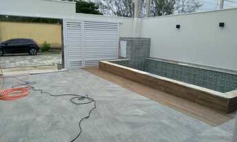 Imagem 3: CASA 3 DORMS, COM PISCINA A POUCOS METROS DA PRAIA