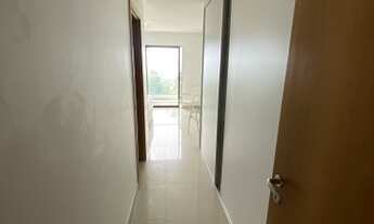 Imagem 4: Apartamento para aluguel possui 238 metros quadrados com 4 quartos