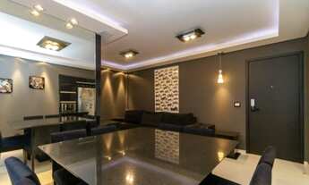 Imagem 7: Apartamento para venda possui 60 metros quadrados com 2 quartos em Cabral - Curitiba - PR