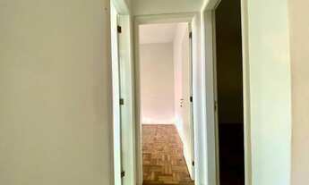 Imagem 7: More em um 2 quartos na segunda quadra da Praia de Icaraí