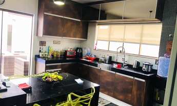 Imagem 6: Casa de condomínio para venda com 379 metros quadrados com 4 quartos em Jardins Madri - Go