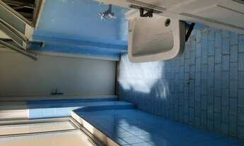 Imagem 4: VENDO COSTA AZUL DOIS QUAROS C DEPEND COMPLETA NO TERCEIRO ANDAR DE ESCADA