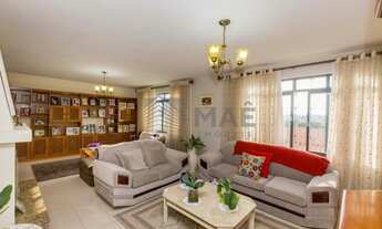 Imagem 3: Térrea para venda possui 204 m² com 3 quartos em Vista Alegre - Curitiba - PR