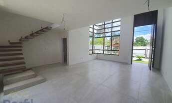 Imagem 6: Casa em Pirabeiraba, Joinville - SC com 3 Quartos sendo 1 suíte e 2 Vagas - R$ 1.250.000,0