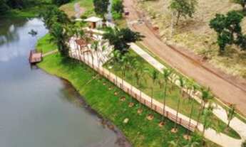 Imagem 4: Casa de condomínio para venda tem 1226 metros quadrados em Residencial Terra Santa - Trind