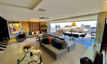 Imagem 2: Apartamento de alto Luxo de 350 m² no Meireles, 4 suítes, 5 vagas, com vista Mar