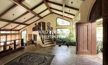 Imagem 6: Casa de condomínio para venda tem 980 metros quadrados com 5 quartos