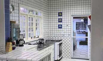 Imagem 7: Casa com 3 dormitórios, 1 suíte, 226 m² por R$ 890 mil