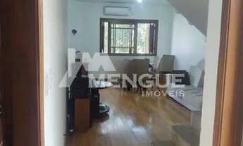 Imagem 3: Casa com 02 dormitórios e 4 vagas de garagem, à venda no bairro Passo das Pedras em Porto