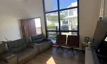 Imagem 3: Casa na Pedra Branca com 3 quartos sendo 1 suíte, 2 banheiros e 2 vagas