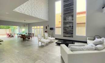 Imagem 2: Casa de condomínio para venda tem 510 metros quadrados com 4 quartos