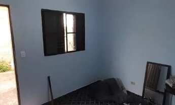 Imagem 3: Casa 2 quartos. Bairro Leblon, sala, cozinha, banheiro e garagem no asfalto