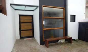 Imagem 3: Casa para venda possui 100 metros quadrados com 3 quartos em Laranjal - Pelotas - RS