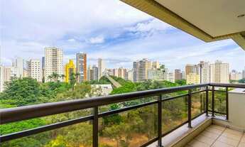 Imagem 4: O Apartamento da Praça