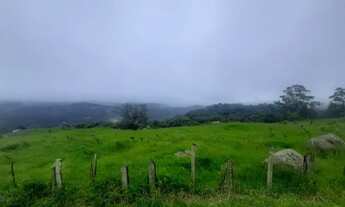 Imagem 3: Localizado em uma região privilegiada, esse lote é perfeito para quem deseja desfrutar da