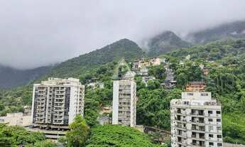 Imagem 2: Privilégio Imóveis Vende: Vende apartamento 4 quartos, 1 suíte, varanda, 2 vagas