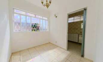 Imagem 2: Casa para Aluguel - Caiçaras, 2 Quartos, 200 m2