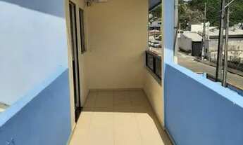 Imagem 2: Apartamento piso superior com 2 quartos