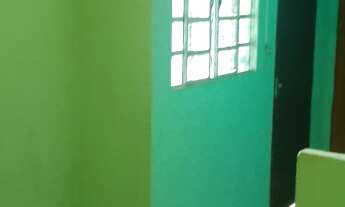 Imagem 4: Aluga-se Casa 1 Dormitório ** Fundos ** Solo Sagrado