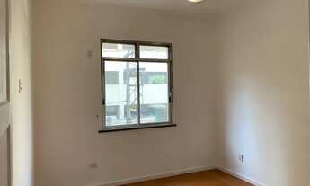 Imagem 4: Apartamento para aluguel possui 40 metros quadrados com 1 quarto em Humaitá - Rio de Janei