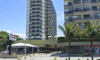 Imagem 3: Excelente apto todo reformado no Barrabella- EM frente a praia posto 6