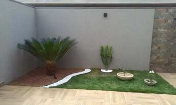 Imagem 2: Casa de condomínio térrea para venda possui 130 metros quadrados com 3 quartos